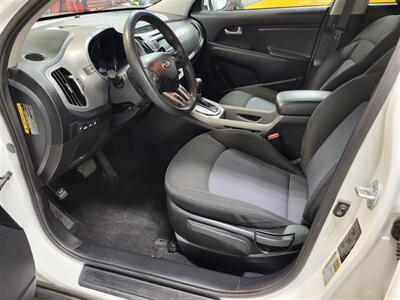 2016 Kia Sportage LX   - Photo 2 - Ephrata, PA 17522