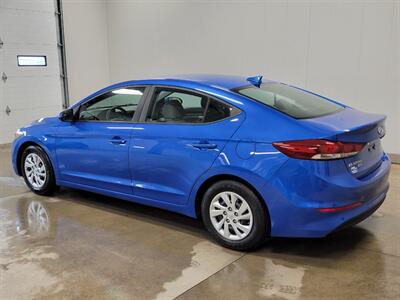 2017 Hyundai ELANTRA SE   - Photo 4 - Ephrata, PA 17522