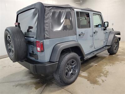 2015 Jeep Wrangler Unlimited Sport - Photo 6 - Ephrata, PA 17522