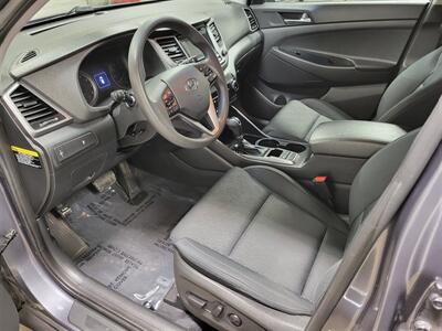 2016 Hyundai TUCSON SE   - Photo 2 - Ephrata, PA 17522