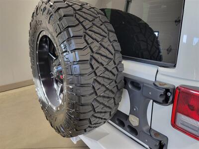 2014 Jeep Wrangler Unlimited Sahara  Summit Seeker - Photo 16 - Ephrata, PA 17522