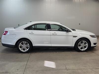 2016 Ford Taurus SE - Photo 6 - Ephrata, PA 17522