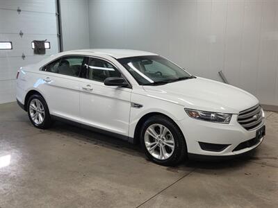 2016 Ford Taurus SE - Photo 8 - Ephrata, PA 17522