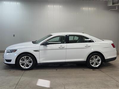 2016 Ford Taurus SE - Photo 2 - Ephrata, PA 17522