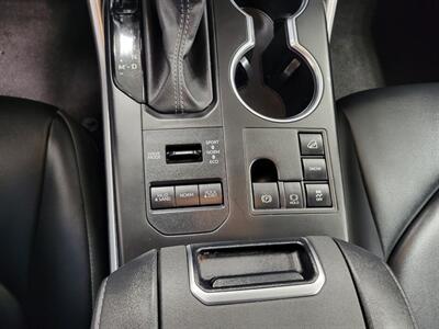 2024 Toyota Highlander XLE - Photo 35 - Ephrata, PA 17522