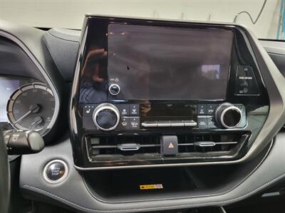 2024 Toyota Highlander XLE - Photo 32 - Ephrata, PA 17522