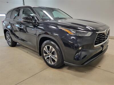 2024 Toyota Highlander XLE - Photo 12 - Ephrata, PA 17522