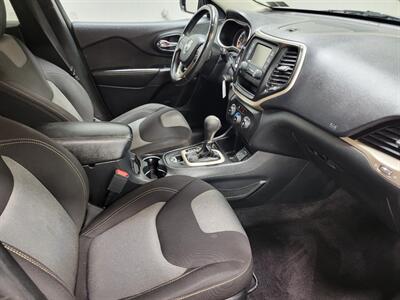 2016 Jeep Cherokee Sport Altitude - Photo 15 - Ephrata, PA 17522