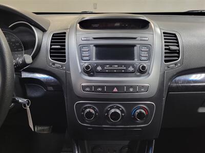 2014 Kia Sorento LX   - Photo 16 - Ephrata, PA 17522