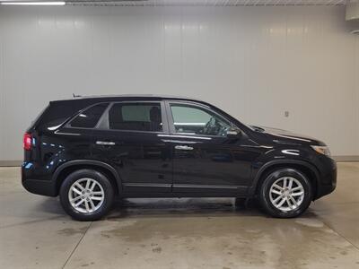 2014 Kia Sorento LX   - Photo 9 - Ephrata, PA 17522