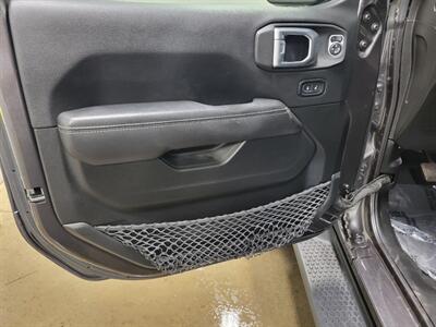 2022 Jeep Wrangler Unlimited Sahara   - Photo 39 - Ephrata, PA 17522