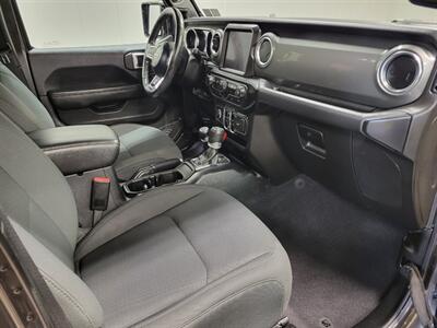 2022 Jeep Wrangler Unlimited Sahara   - Photo 36 - Ephrata, PA 17522