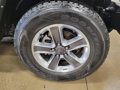 2022 Jeep Wrangler Unlimited Sahara   - Photo 15 - Ephrata, PA 17522