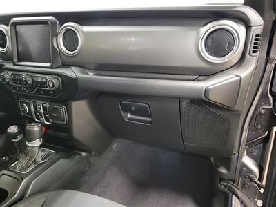 2022 Jeep Wrangler Unlimited Sahara   - Photo 51 - Ephrata, PA 17522