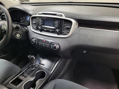 2018 Kia Sorento LX V6   - Photo 18 - Ephrata, PA 17522