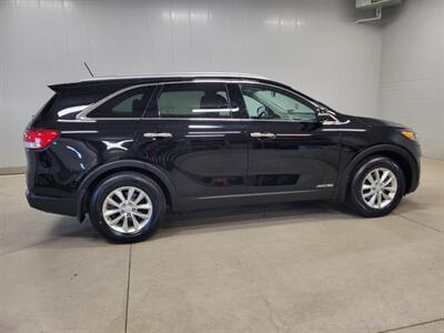 2018 Kia Sorento LX V6   - Photo 8 - Ephrata, PA 17522
