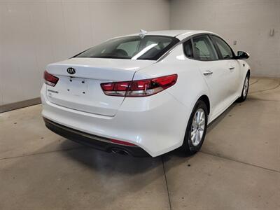 2016 Kia Optima LX - Photo 7 - Ephrata, PA 17522