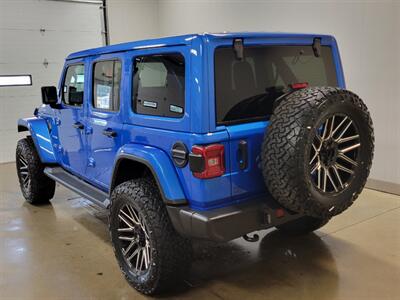 2022 Jeep Wrangler Unlimited Sahara   - Photo 6 - Ephrata, PA 17522
