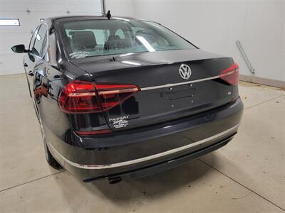 2017 Volkswagen Passat 1.8T R-Line   - Photo 5 - Ephrata, PA 17522