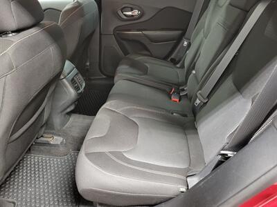 2015 Jeep Cherokee Latitude - Photo 19 - Ephrata, PA 17522