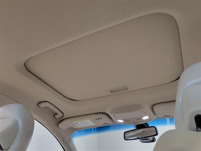 2016 Lincoln MKZ Hybrid MKZ   - Photo 17 - Ephrata, PA 17522