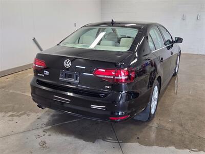 2016 Volkswagen Jetta 1.4T SE   - Photo 10 - Ephrata, PA 17522