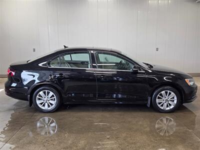 2016 Volkswagen Jetta 1.4T SE   - Photo 8 - Ephrata, PA 17522