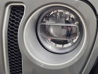 2022 Jeep Wrangler Unlimited Sahara   - Photo 14 - Ephrata, PA 17522