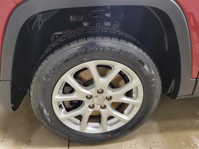 2015 Jeep Cherokee Latitude - Photo 14 - Ephrata, PA 17522
