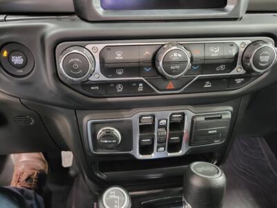 2023 Jeep Wrangler Oscar Mike  Summit Seeker - Photo 41 - Ephrata, PA 17522
