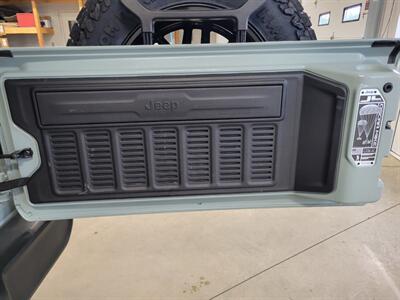 2023 Jeep Wrangler Oscar Mike  Summit Seeker - Photo 67 - Ephrata, PA 17522