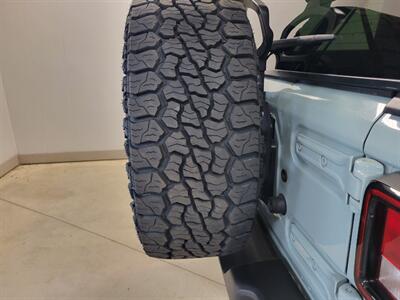 2023 Jeep Wrangler Oscar Mike  Summit Seeker - Photo 18 - Ephrata, PA 17522