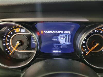 2023 Jeep Wrangler Oscar Mike  Summit Seeker - Photo 34 - Ephrata, PA 17522