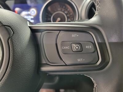 2023 Jeep Wrangler Oscar Mike  Summit Seeker - Photo 39 - Ephrata, PA 17522