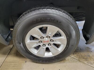 2020 GMC Sierra 1500 SLE   - Photo 17 - Ephrata, PA 17522
