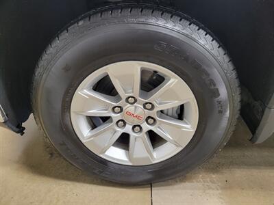 2020 GMC Sierra 1500 SLE   - Photo 18 - Ephrata, PA 17522