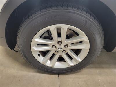 2016 Ford Explorer XLT   - Photo 12 - Ephrata, PA 17522