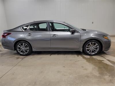 2018 Nissan Altima 2.5 SR   - Photo 11 - Ephrata, PA 17522
