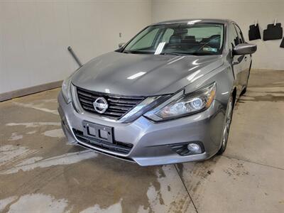 2018 Nissan Altima 2.5 SR   - Photo 2 - Ephrata, PA 17522
