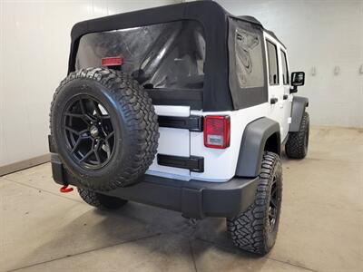 2014 Jeep Wrangler Unlimited Rubicon   - Photo 12 - Ephrata, PA 17522