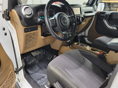 2014 Jeep Wrangler Unlimited Rubicon   - Photo 39 - Ephrata, PA 17522