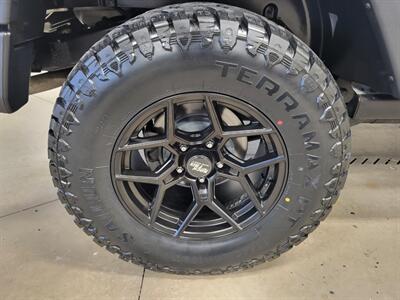 2014 Jeep Wrangler Unlimited Rubicon   - Photo 23 - Ephrata, PA 17522