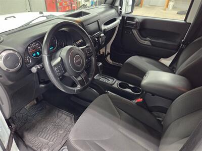 2015 Jeep Wrangler Unlimited Willys Wheeler Edition - Photo 13 - Ephrata, PA 17522