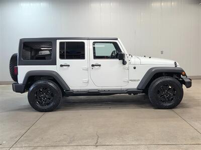 2015 Jeep Wrangler Unlimited Willys Wheeler Edition - Photo 10 - Ephrata, PA 17522