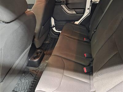 2015 Jeep Wrangler Unlimited Willys Wheeler Edition - Photo 17 - Ephrata, PA 17522