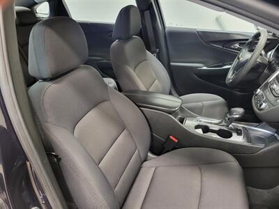 2023 Chevrolet Malibu LT   - Photo 18 - Ephrata, PA 17522