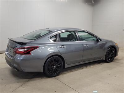 2018 Nissan Altima 2.5 SR   - Photo 10 - Ephrata, PA 17522