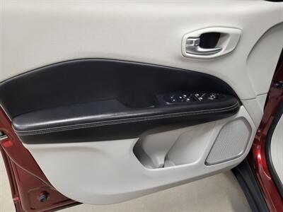 2020 Jeep Compass Latitude   - Photo 16 - Ephrata, PA 17522