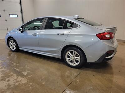 2017 Chevrolet Cruze LT Auto   - Photo 4 - Ephrata, PA 17522