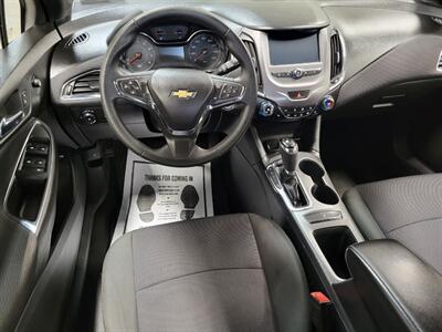 2017 Chevrolet Cruze LT Auto   - Photo 14 - Ephrata, PA 17522